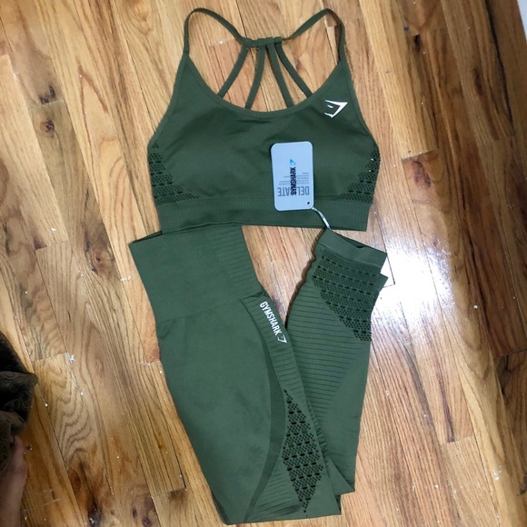 💢SOLD 💢 GYMSHARK KHAKI SEAMLESS SET - Picture 3 of 3